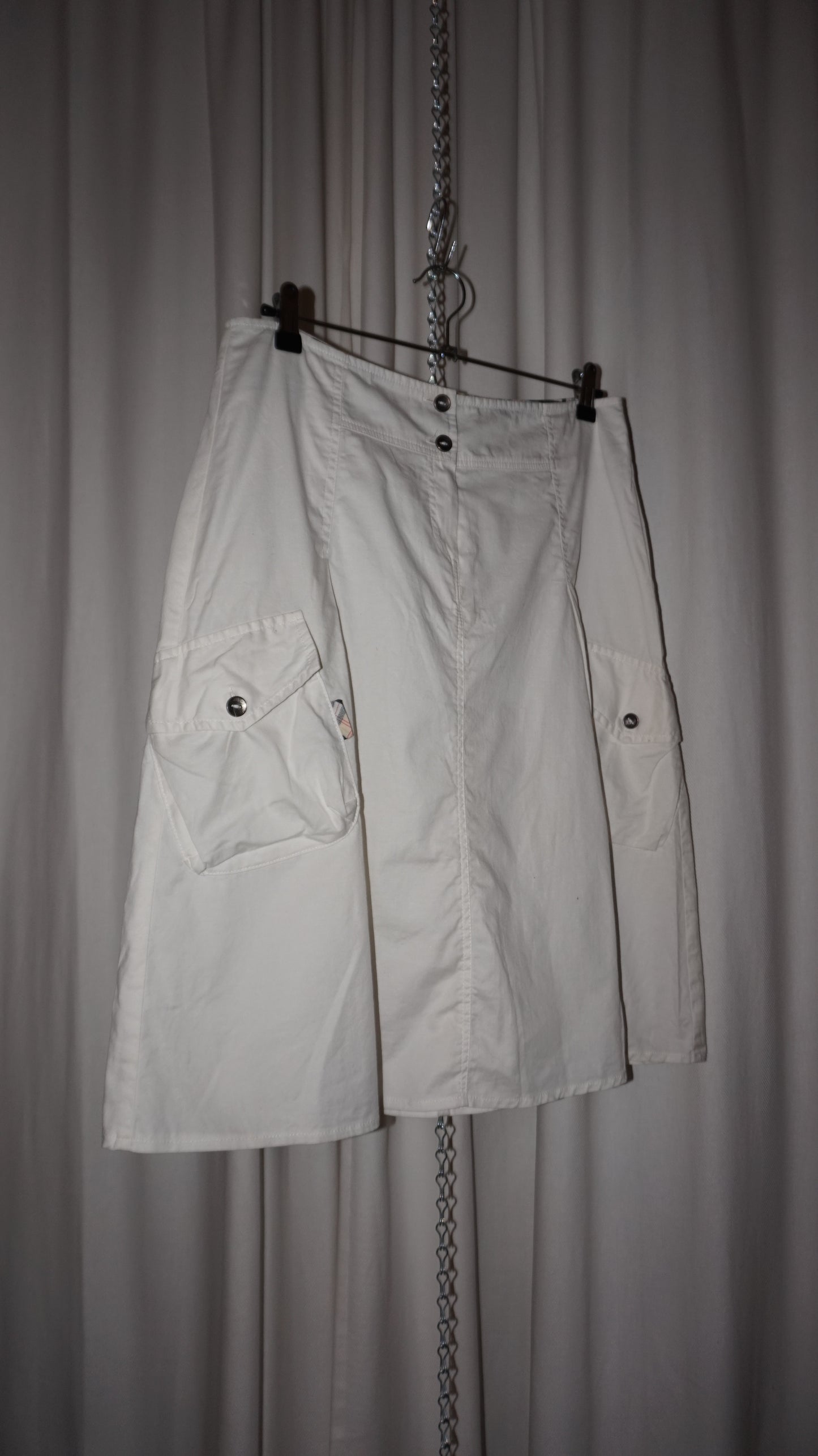 knee length white cotton skirt