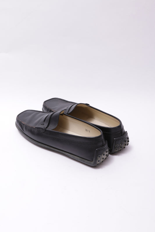 Tods leather loafers with classic tods sole