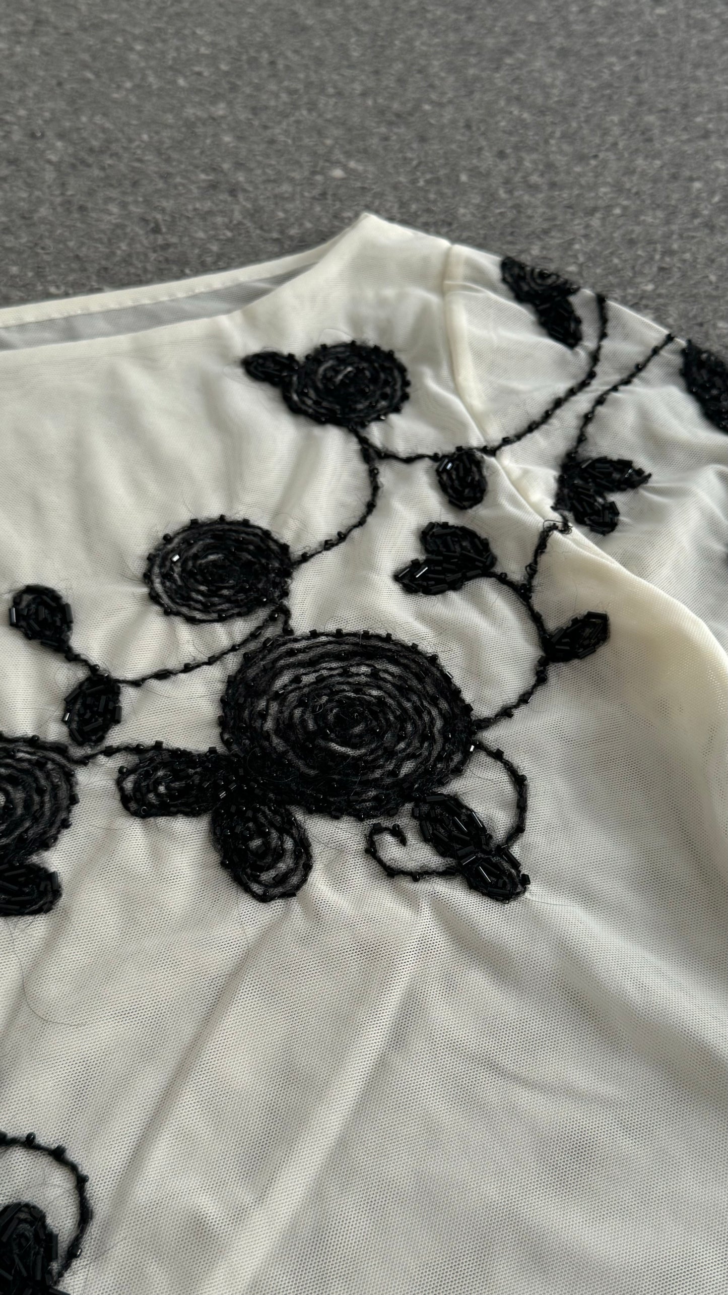 Extyn white mesh with wool and beads embroidery