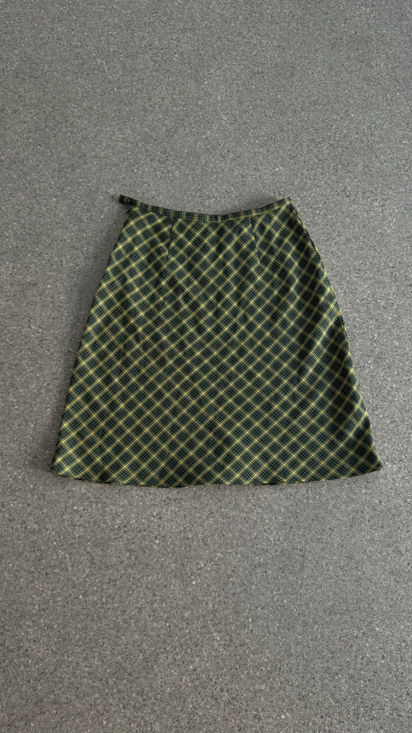 Benetton check skirt made of wool